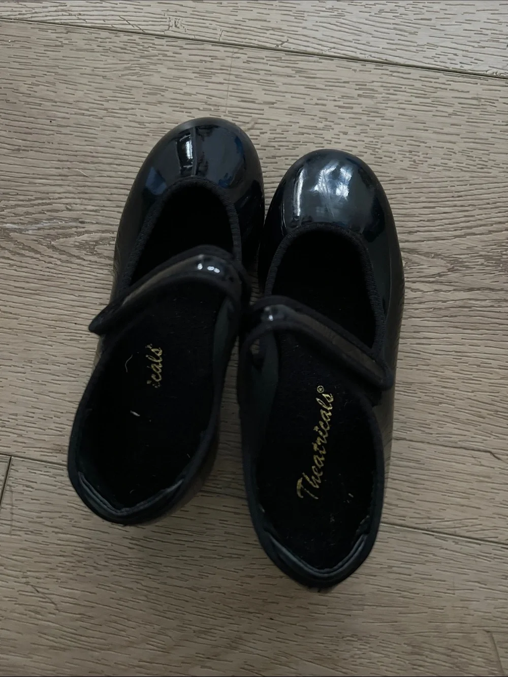 Theatricals Black Kids Tap Shoes with Secure Strap